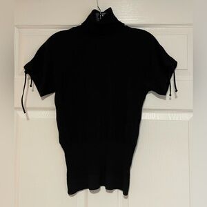 ANNE FONTAINE Black Detailed Knit Short Sleeve Turtleneck. Size 40.